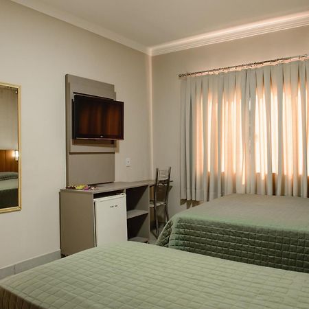 Hotel Trevo Cascavel Екстериор снимка